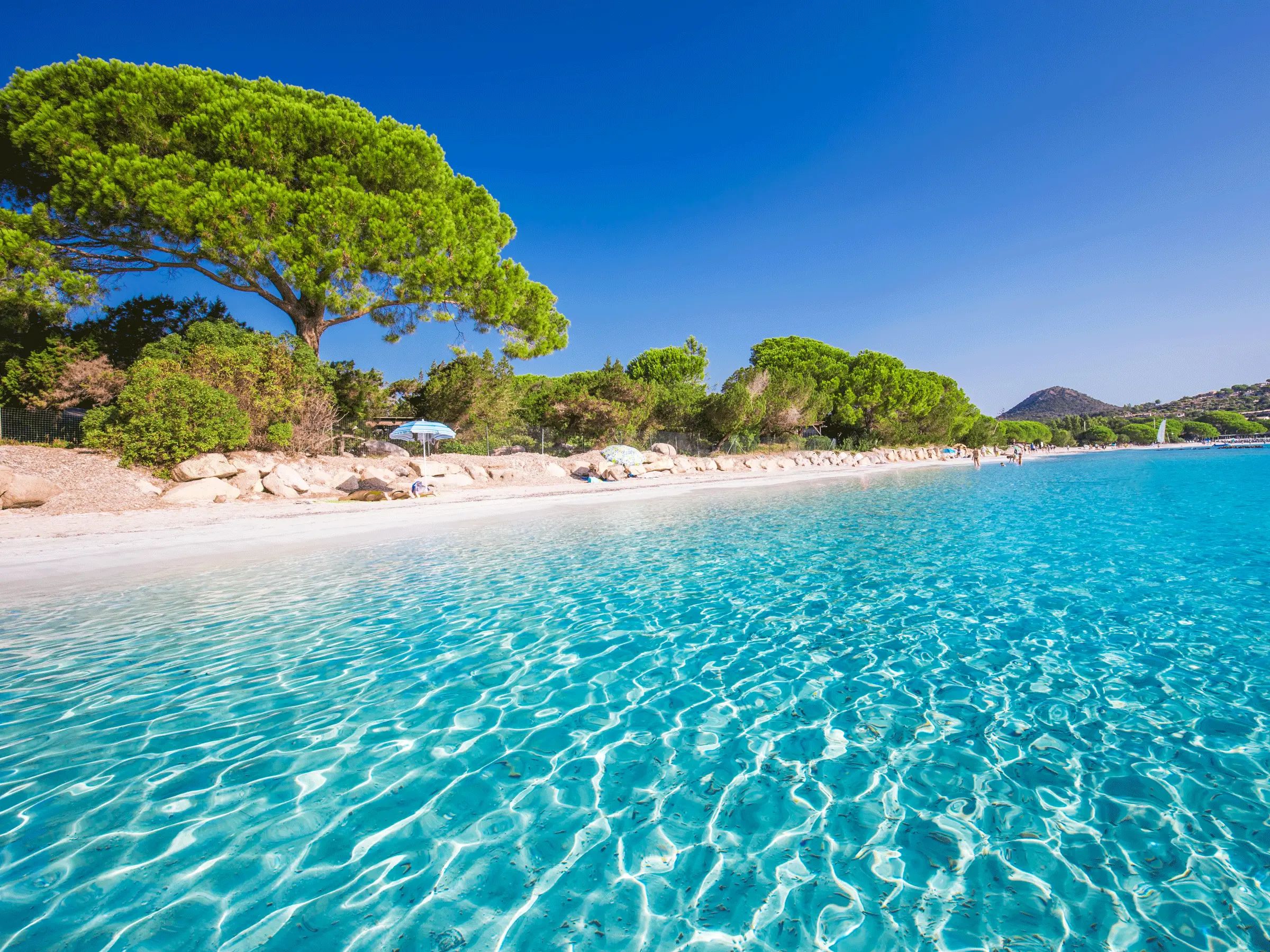 🏖️ 산타 줄리아 해변(플라쥬 드 산타 줄리아)